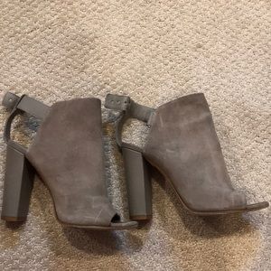 Vince Addison open toe bootie